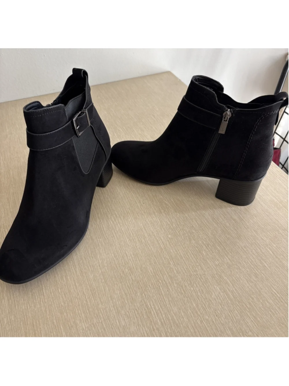 Kenneth Cole Blk Suede Ankle Boots Women 9.5 Block Heel Buckle Strap 1167